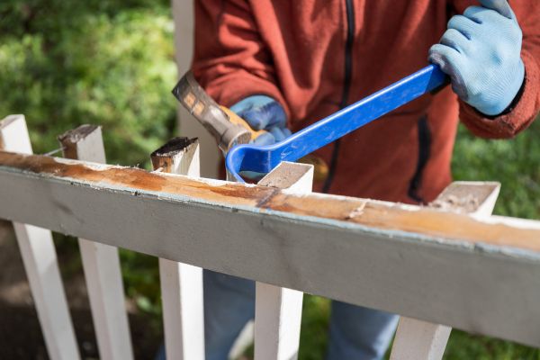 Deck Railing Replacement in Macomb