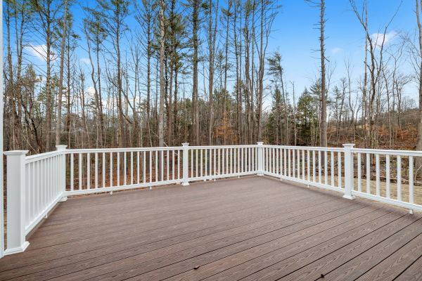 Deck Rail Repair in Macomb